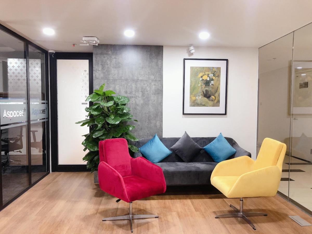 Aspaces Serviced Apartments - Vinhomes West Point Ханой Экстерьер фото