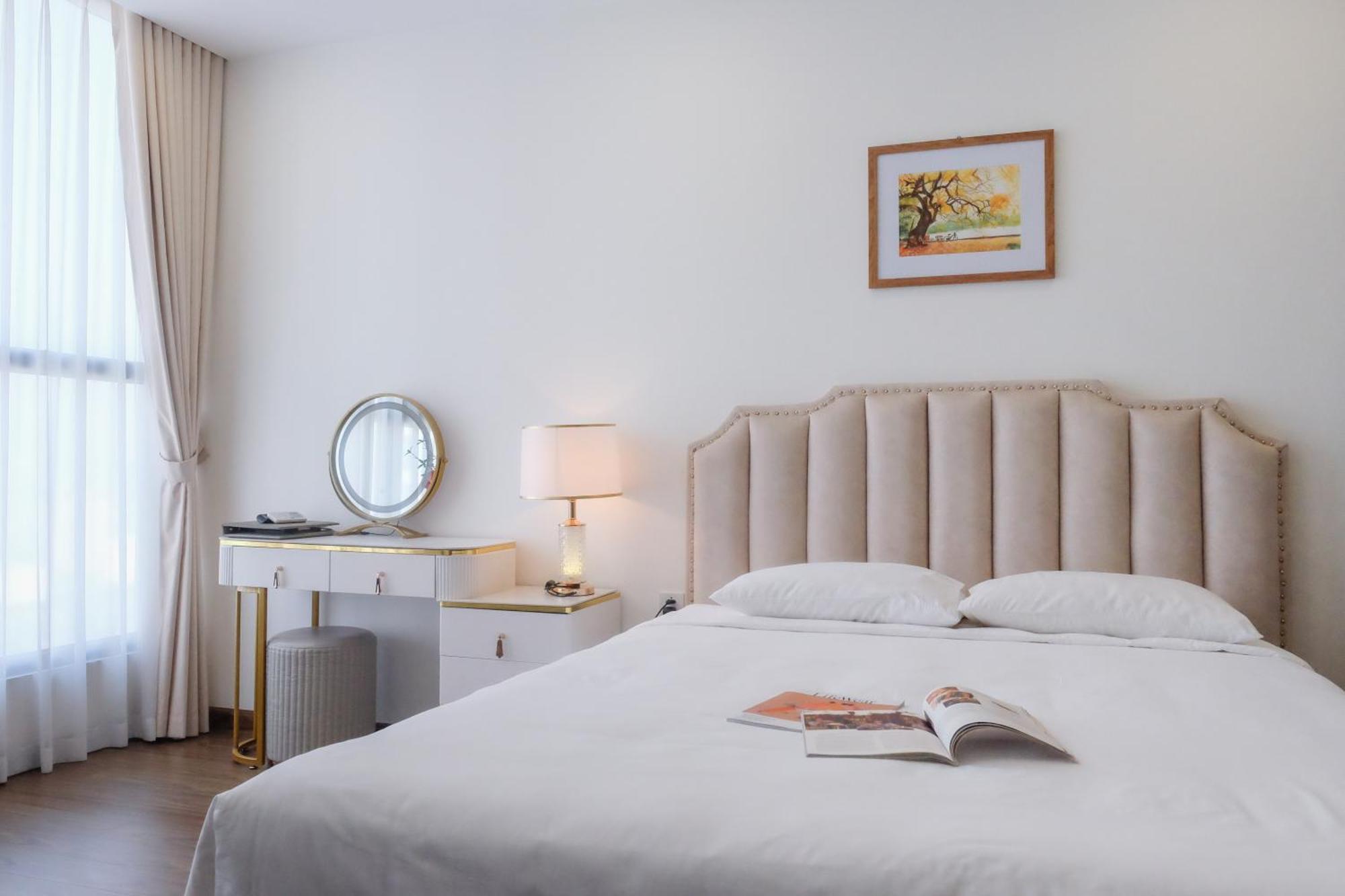 Aspaces Serviced Apartments - Vinhomes West Point Ханой Экстерьер фото